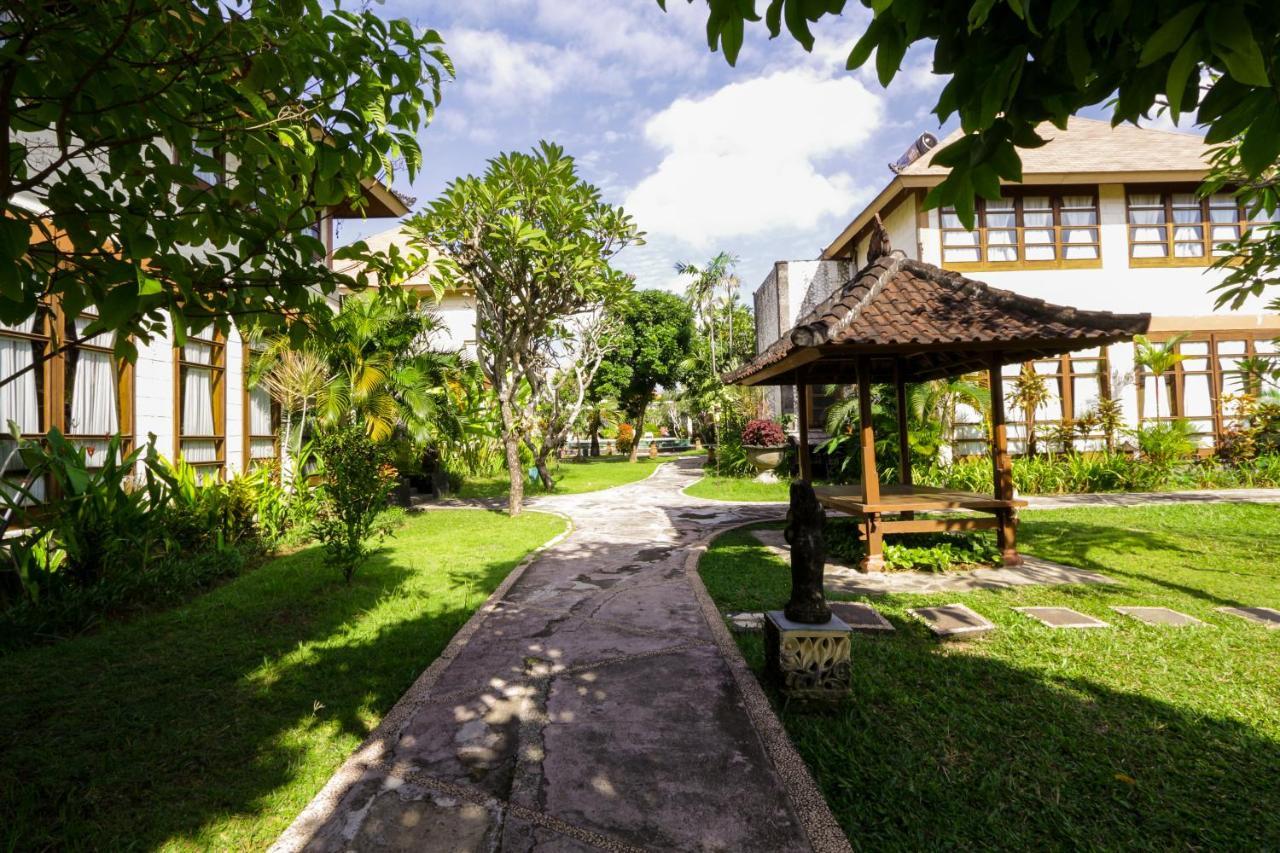 Desamuda Village Villa Seminyak (Bali)