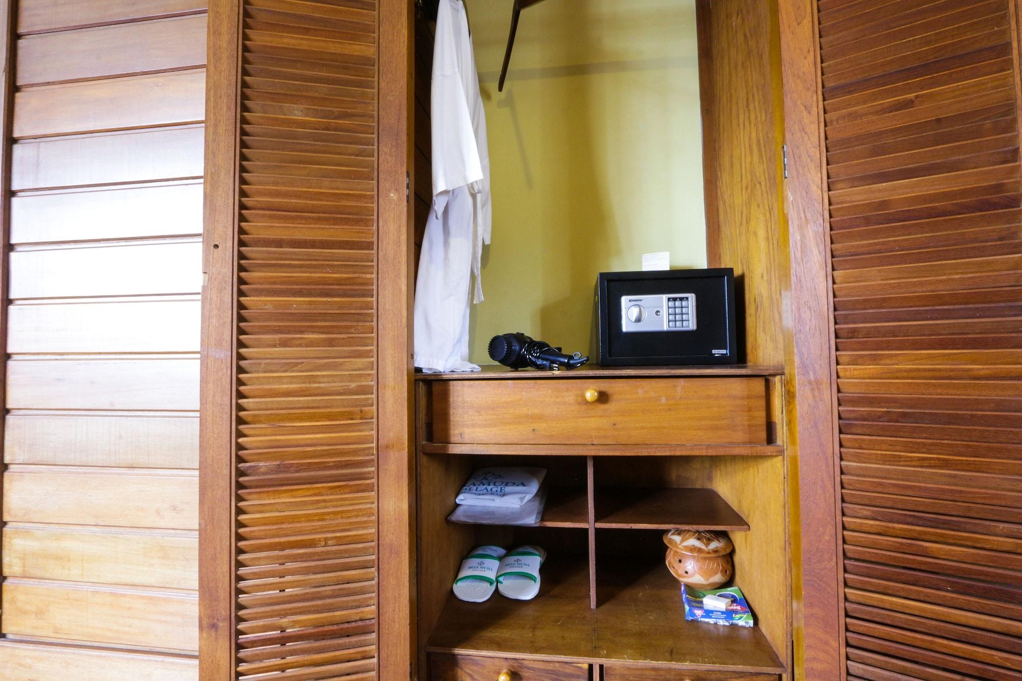 Desamuda Village Villa Seminyak (Bali)